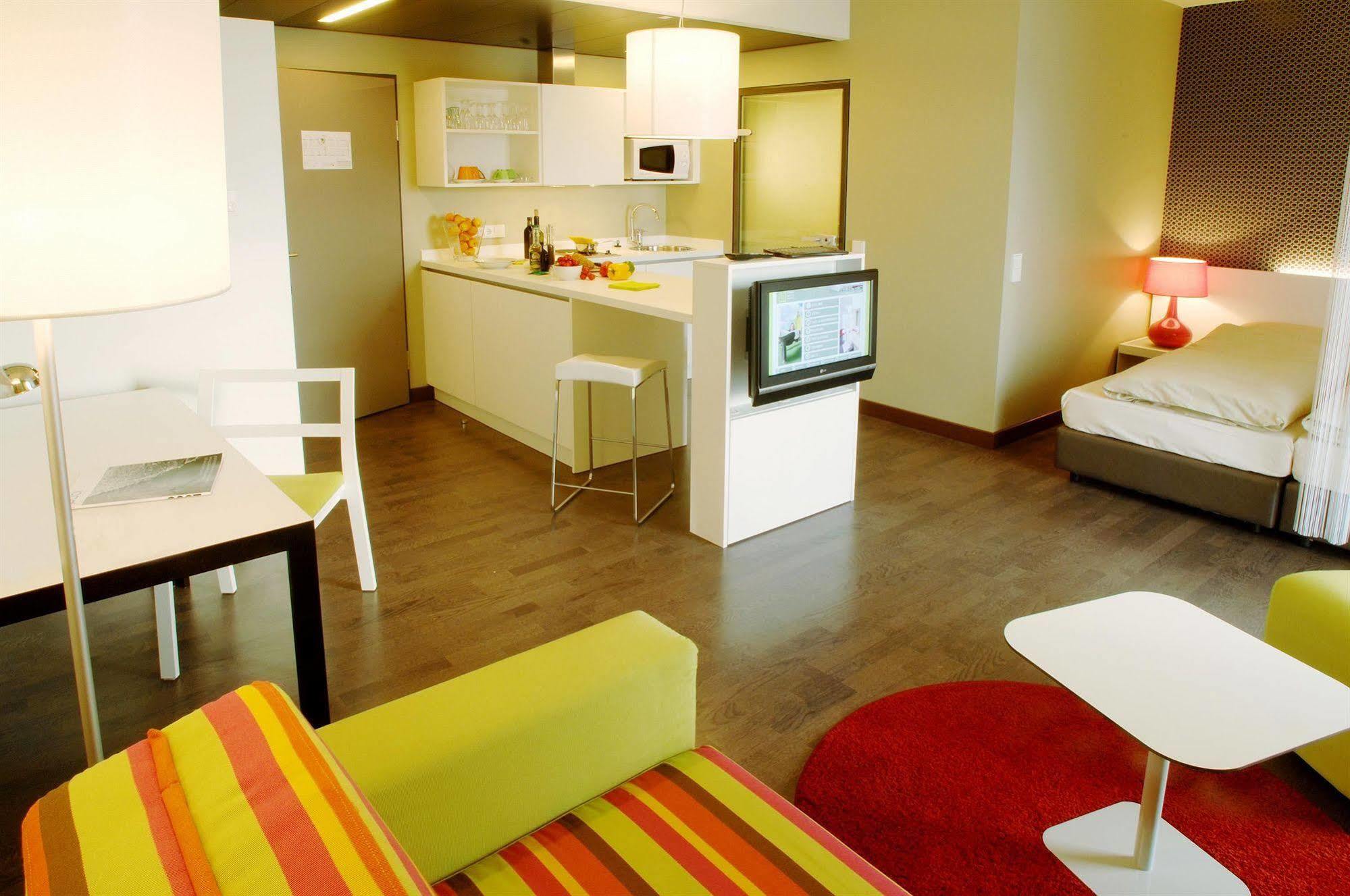 Harry'S Home Dornbirn Hotel & Apartments Exterior foto